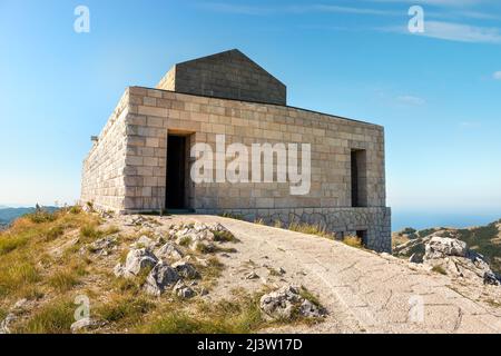 Punto di vista su Monte Lovcen al principe Mausoleo Njegos Foto Stock