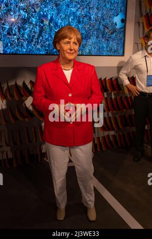 Figura della cera Angela Merkel, ex cancelliere tedesco nel museo delle cere di Madame Tussauds a Berlino, Germania.