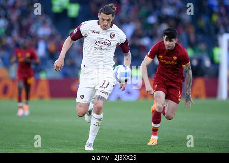 Roma, Italia. 10th Apr 2022. Milano Djuric of US Salernitana 1919 durante la Serie A match tra Roma e US Salernitana 1919 allo Stadio Olimpico di Roma, Italia, il 10 aprile 2022. Credit: Giuseppe Maffia/Alamy Live News Foto Stock
