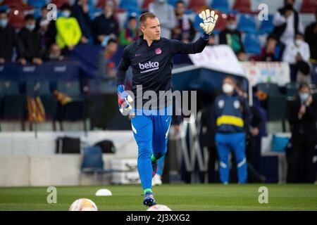 Valencia, Spagna, 10 aprile 2022. Il portiere di Barcellona Marc-Andre Ter Stegen Prima della partita la Liga tra Levante ud vs FC Barcellona. Foto di Jose Miguel Fernandez /Alamy Live News ) Foto Stock