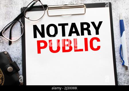 Conceptual la scrittura a mano che mostra un notaio pubblico. Business photo testo legittimità documentazione certificazione autorizzazione contratto uomo marcatore di contenimento pape Foto Stock