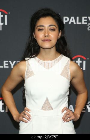 Hollywood, CA. 10th Apr 2022. Yasmine al-Bustami al Salute to the NCIS Universe celebra NCIS, NCIS: Los Angeles, e NCIS: Hawai'i durante PaleyFest la 2022 al Dolby Theatre di Hollywood, California, il 10 aprile 2022. Credit: Faye Sadou/Media Punch/Alamy Live News Foto Stock