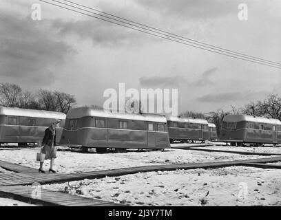 Burlington, Iowa. Unità Acres, FSA (Farm Security Administration) campo di rimorchio per lavoratori presso lo stabilimento di Burlington, febbraio 1942 Foto Stock