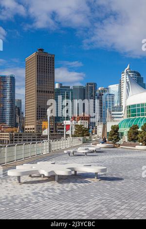 Vista del centro di Vancouver dal molo del terminal delle navi da crociera Foto Stock