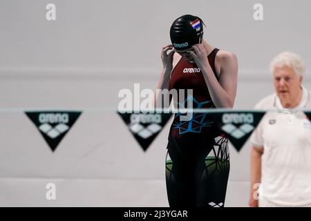 EINDHOVEN, PAESI BASSI - APRILE 10: Frouke Ludwig che gareggia nelle Womens 200m durante il Meet di qualificazione EQM Eindhoven - giorno 3 al Pieter van den Hoogenband Zwemstadion il 10 Aprile 2022 a Eindhoven, Paesi Bassi (Foto di Jeroen Meuwsen/Orange Pictures) Foto Stock