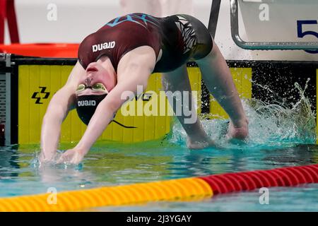 EINDHOVEN, PAESI BASSI - APRILE 10: Frouke Ludwig che gareggia nelle Womens 200m durante il Meet di qualificazione EQM Eindhoven - giorno 3 al Pieter van den Hoogenband Zwemstadion il 10 Aprile 2022 a Eindhoven, Paesi Bassi (Foto di Jeroen Meuwsen/Orange Pictures) Foto Stock