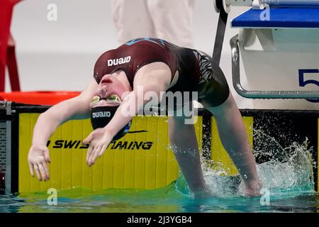 EINDHOVEN, PAESI BASSI - APRILE 10: Frouke Ludwig che gareggia nelle Womens 200m durante il Meet di qualificazione EQM Eindhoven - giorno 3 al Pieter van den Hoogenband Zwemstadion il 10 Aprile 2022 a Eindhoven, Paesi Bassi (Foto di Jeroen Meuwsen/Orange Pictures) Foto Stock