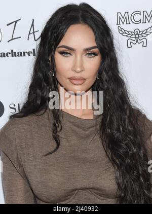 Los Angeles, Stati Uniti. 10th Apr 2022. Megan Fox arriva al Daily Front Row's 6th Annual Fashion Los Angeles Awards tenuto al Beverly Wilshire a Beverly Hills, CA domenica 10 aprile 2022. (Foto di Sthanlee B. Mirador/Sipa USA) Credit: Sipa USA/Alamy Live News Foto Stock