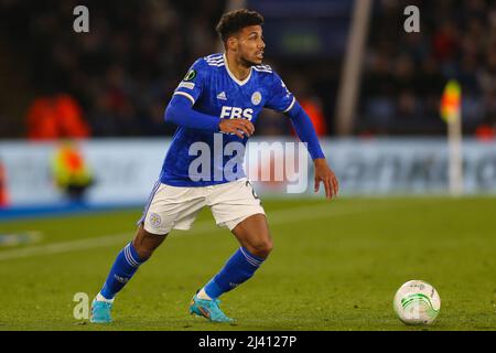 James Justin di Leicester City durante la prima tappa finale del quarto della UEFA Europa Conference League al King Power Stadium di Leicester. Data foto: Giovedì 7 aprile 2022. Foto Stock