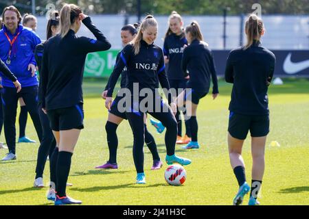 ZEIST, PAESI BASSI - APRILE 11: Jill Baijings dei Paesi Bassi durante una sessione di addestramento della squadra di calcio olandese delle donne al Campus KNVB il 11 Aprile 2022 a Zeist, Paesi Bassi (Foto di Jeroen Meuwsen/Orange Pictures) Foto Stock