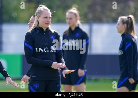 ZEIST, PAESI BASSI - APRILE 11: Jill Baijings dei Paesi Bassi durante una sessione di addestramento della squadra di calcio olandese delle donne al Campus KNVB il 11 Aprile 2022 a Zeist, Paesi Bassi (Foto di Jeroen Meuwsen/Orange Pictures) Foto Stock