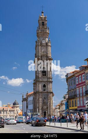 Torre di Clérigos (Torre dos Clérigos), Campanile della Chiesa di Clérigos, Porto, Portogallo, Europa Foto Stock