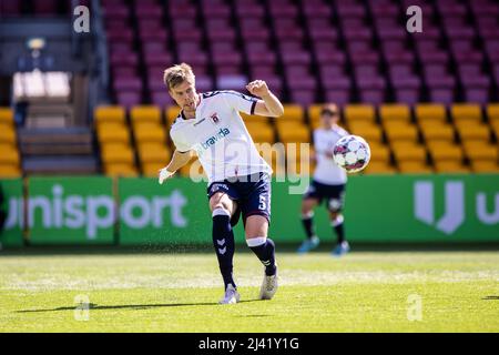 Farum, Danimarca. 10th, Aprile 2022. Frederik Tingager (5) di Aarhus GF visto durante la partita Superliga del 3F tra FC Nordsjaelland e Aarhus GF a destra al Dream Park di Farum. (Photo credit: Gonzales Photo - Dejan Obretkovic). Foto Stock