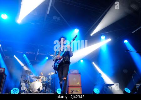 Torino, Italia. 07th Apr 2022. La band italiana del 'The Zen Circus' sul palco dell'OGR Torino, con il loro 'Last welcoming club tour' (Foto di Bruno Brizzi/Pacific Press/Sipa USA) Credit: Sipa USA/Alamy Live News Foto Stock