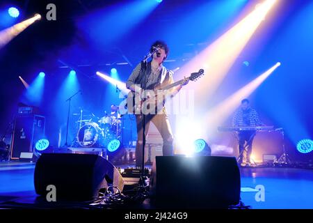 Torino, Italia. 07th Apr 2022. La band italiana del 'The Zen Circus' sul palco dell'OGR Torino, con il loro 'Last welcoming club tour' (Foto di Bruno Brizzi/Pacific Press/Sipa USA) Credit: Sipa USA/Alamy Live News Foto Stock