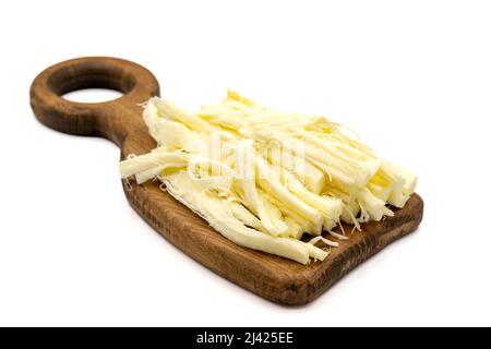 Formaggio Cecil o String isolato su sfondo bianco. Delizioso assortimento di formaggi. Primo piano Foto Stock