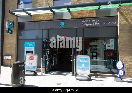 EXETER, Regno Unito - 18 LUGLIO 2021 Belgrave Road filiale del supermercato Co-op Foto Stock