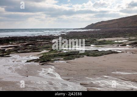 Bella spiaggia di Towan vicino a Portscatho sulla penisola di Roseland Cornovaglia Inghilterra Regno Unito Foto Stock