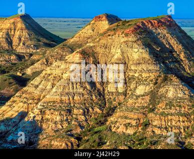 Pagliaio buttes in terry badlands vicino a terry, montana Foto Stock