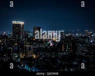 Vista notturna sul centro di Taipei dal parco Fuzhoushan Foto Stock