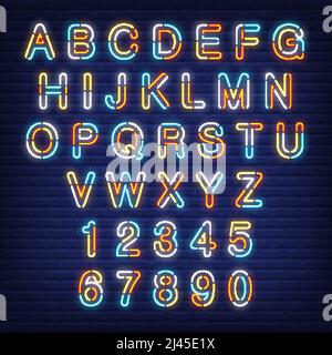 Alfabeto inglese e numeri colorati segni al neon. Illustrazione vettoriale in stile neon per pubblicità notturna brillante. Illustrazione Vettoriale