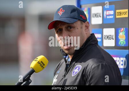 Wakefield, Inghilterra - 10th Aprile 2022 - Willie Poching Capo Coach di Wakefield Trinity sui doveri dei media. Rugby League Betfred Super Challenge Cup Quarter Finals Wakefield Trinity vs Wigan Warriors al Be Well Support Stadium, Wakefield, Regno Unito Dean Williams Foto Stock