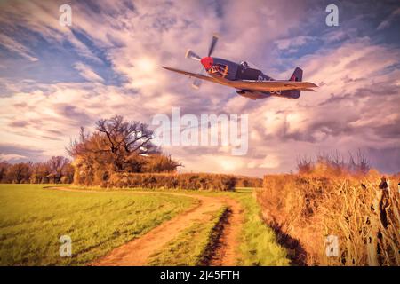 RAF P51 Mustang esegue un passo basso sulla campagna inglese. Foto Stock