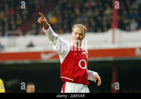 Stagione degli Invincibles dell'Arsenal 7 maggio 2003 – 16 ottobre 2004 38 di questi 49 giochi sono venuti in un'unica stagione, come 'Invincibles' dell'Arsenal è andato un intero mare Foto Stock