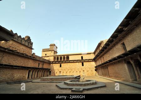 Chanderi Heritage City, India. 12th Apr 2022. Kriti Durg a Chanderi Heritage City, a Chanderi Madhya Pradesh, India, il 12 aprile 2022. (Foto di Ravi Barr/Sipa USA) Credit: Sipa USA/Alamy Live News Foto Stock