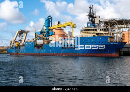 Bold Maverick una nave offshore polivalente ormeggiata a Blyth Northumberland Foto Stock