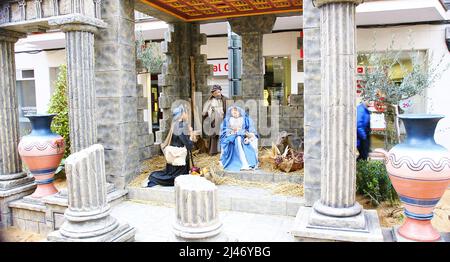 Rappresentazione del portale di Betlemme in Plaza del Ayuntamiento de Tarrasa, Barcellona, Catalunya, Spagna, Europa Foto Stock