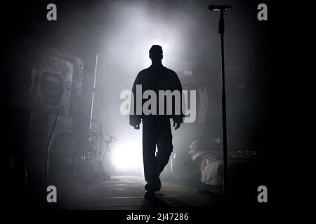 Roma, Italia. 11th Apr 2022. Il cantante italiano Blanco (Riccardo Fabbriconi) in concerto all'Atlantico per il Blu Celeste Tour. Roma, 10th aprile 2022 Credit: dpa/Alamy Live News Foto Stock