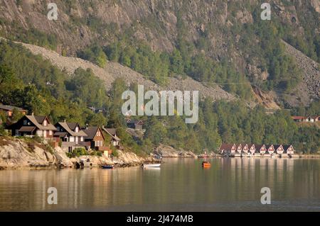 Gita in barca lungo Lysefjord. Foto Stock