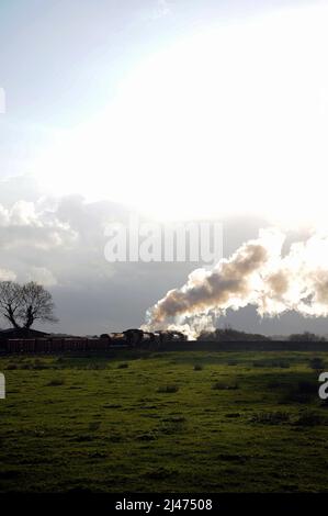 "87" e "138" in doppia direzione nei pressi di Pont Croesor. Foto Stock