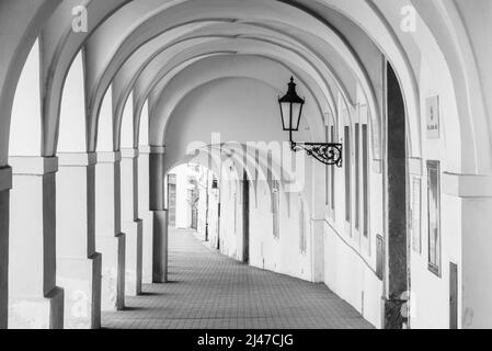 Vecchia galleria storica a Praga Foto Stock