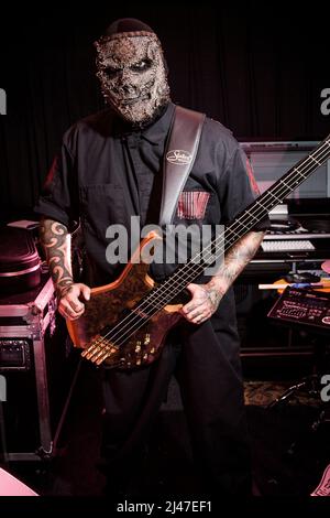 Bassista Slipknot Alessandro 'Alex' Venturella backstage al Download Festival Foto Stock