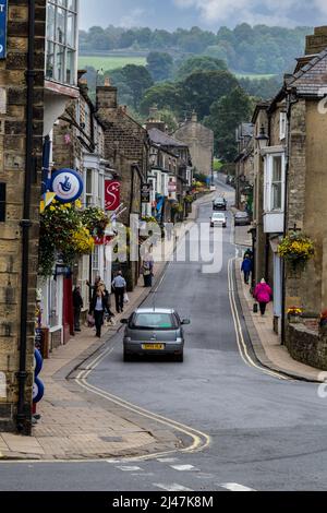 Regno Unito, Inghilterra. Scena di strada, ponte Pateley, Yorkshire. Foto Stock