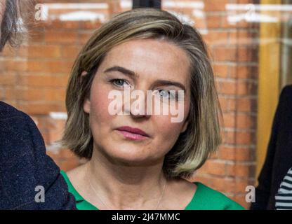 In precedenza non pubblicata foto datata 11/04/22 di Elsie Trainor, un candidato alle elezioni dell'Assemblea dell'Irlanda del Nord che ha parlato di essere assalito durante la campagna. La candidata SDLP nella circoscrizione del Belfast Sud, ha dichiarato di essere stata attaccata a Belfast da due giovani che hanno anche cercato di strappare il suo telefono cellulare. Data di emissione: Martedì 12 aprile 2022. Foto Stock