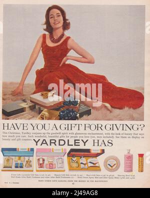 Yardley set regalo pubblicità annuncio pubblicitario annuncio su carta 1960s 60s Foto Stock