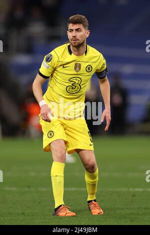 Madrid, Spagna. 12th Apr 2022. Jorginho del Chelsea FC durante la partita della UEFA Champions League al Bernabeu di Madrid. Il credito dovrebbe essere: Jonathan Moscarop/Sportimage Credit: Sportimage/Alamy Live News Foto Stock