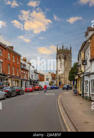 Vista su Alcester High Street verso Church Street. Foto Stock