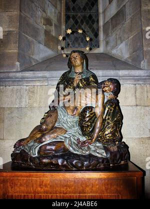 La Cattedrale di Lisbona (sé de Lisboa) è una cattedrale cattolica romana situata a Lisbona. La chiesa più antica della città, è la sede del Patriarcato. Foto Stock