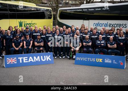 Team UK concorrenti durante una fotocall per Invictus Games Team UK alla Brunel University, West London, prima della partenza del team per l'Aia. Foto Stock