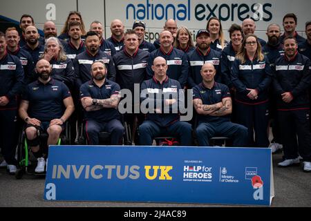 Team UK concorrenti durante una fotocall per Invictus Games Team UK alla Brunel University, West London, prima della partenza del team per l'Aia. Foto Stock