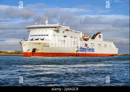 Connemara è un traghetto RO-RO Visentini noleggiato da Brittany Ferries che trasporta merci tra l'Irlanda e la Spagna - luglio 2021. Foto Stock