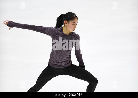 Tallinn, Estonia. 13th Apr 2022. Rion SUMIYOSHI (JPN), durante la pratica femminile, al campionato mondiale di pattinaggio a figure junior ISU 2022, presso il Tondiraba Ice Hall, il 13 aprile 2022 a Tallinn, in Estonia. Credit: Raniero Corbelletti/AFLO/Alamy Live News Credit: AFLO Co. Ltd./Alamy Live News Foto Stock