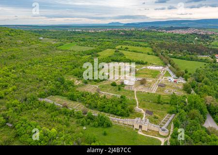 Rovine di un'antica capitale bulgara Veliki Preslav Foto Stock