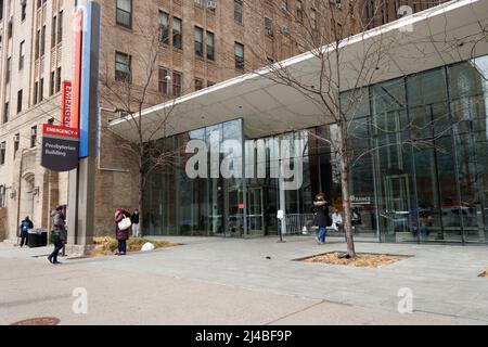 Ingresso al New York Presbyterian Hospital ingresso di emergenza a 168th st e Broadway a Washington Heights, Manhattan, New York City, af Foto Stock