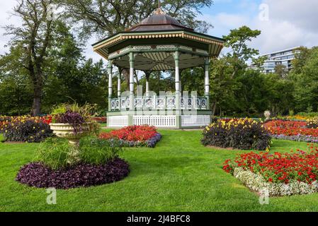 Halifax Public Gardens con il chiosco vittoriano costruito nel 1836, Nova-Scotia, Canada Foto Stock