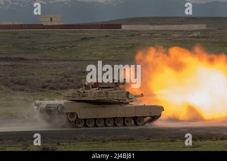 Il Battaglione di armi combinate della Guardia Nazionale dell'Idaho (2-116th) è stato sul campo nel centro di addestramento al combattimento di Orchard negli ultimi giorni di marzo. I soldati della B Company, 2-166th CAB sono nelle fasi finali di preparazione per un prossimo dispiegamento a supporto dell'operazione Spartan Shield. Foto Stock